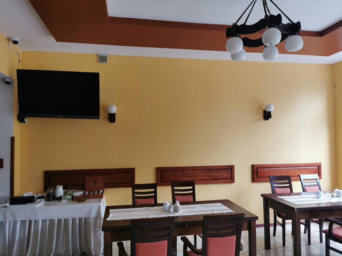 Hotel Gambit I Restauracja Cieszyn Цешин Экстерьер фото