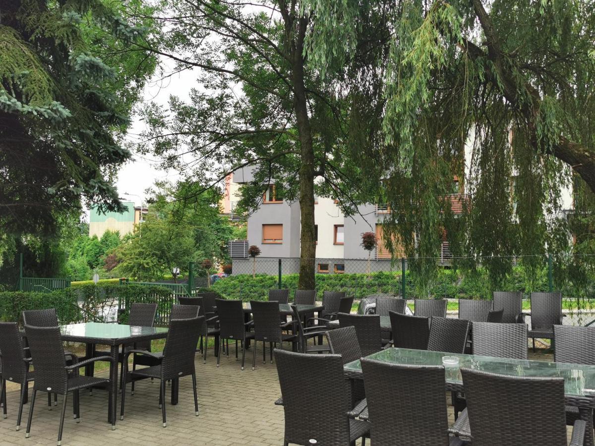 Hotel Gambit I Restauracja Cieszyn Цешин Экстерьер фото
