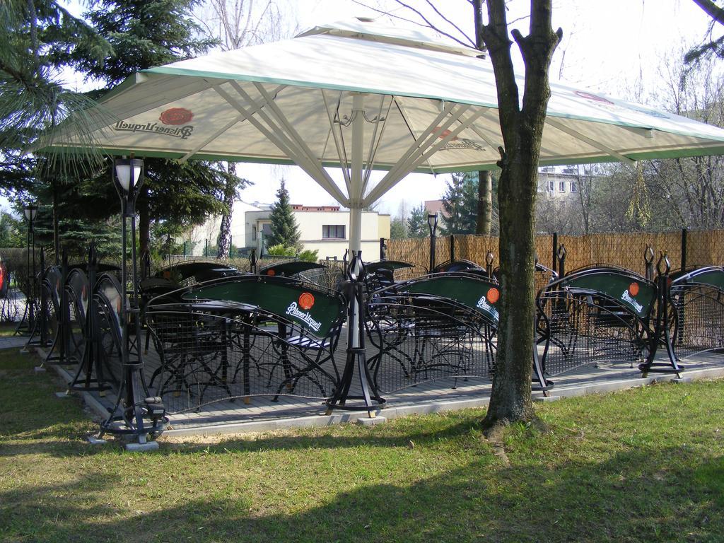 Hotel Gambit I Restauracja Cieszyn Цешин Экстерьер фото